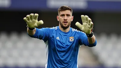 El Málaga CF suma su segundo punto tras un empate sin goles ante el Levante en La Rosaleda, donde Chupe falló un penalti...