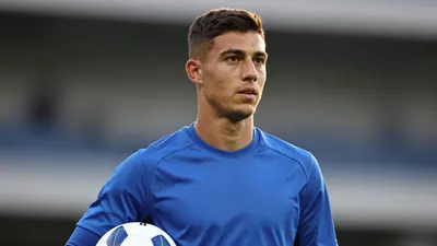 The 20-year-old Spanish-Moroccan left-back joins on a season-long loan without a purchase option, having moved to Everton...