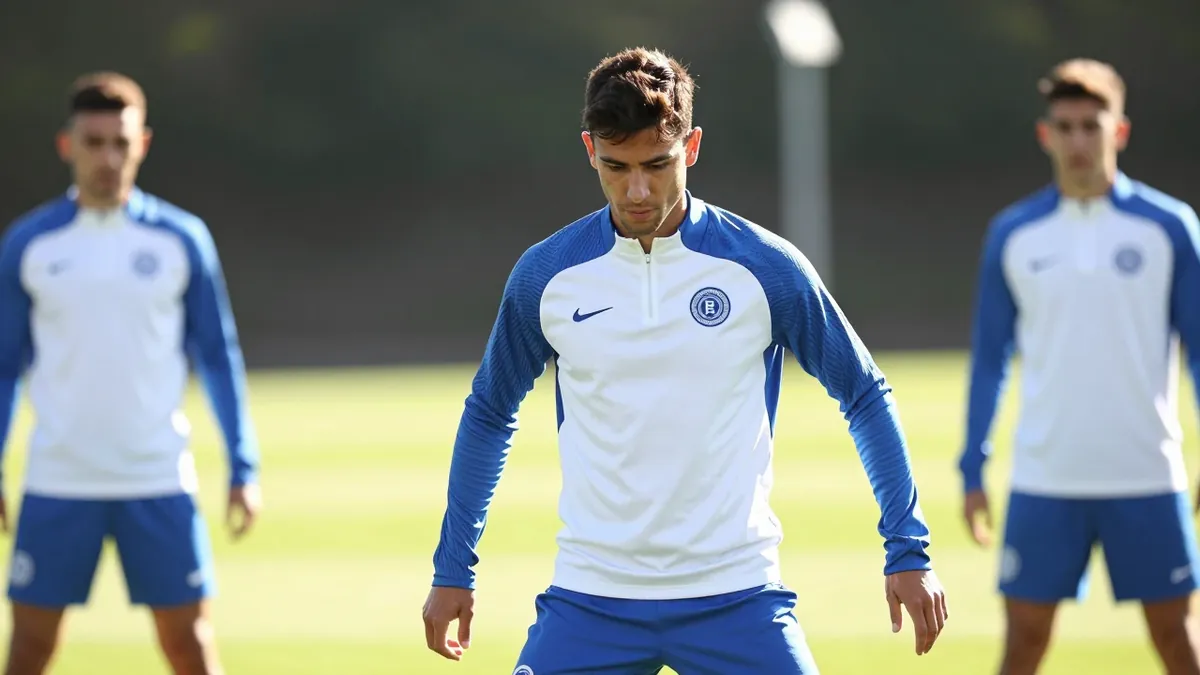Carlos Dotor regresa parcialmente al grupo del Málaga CF